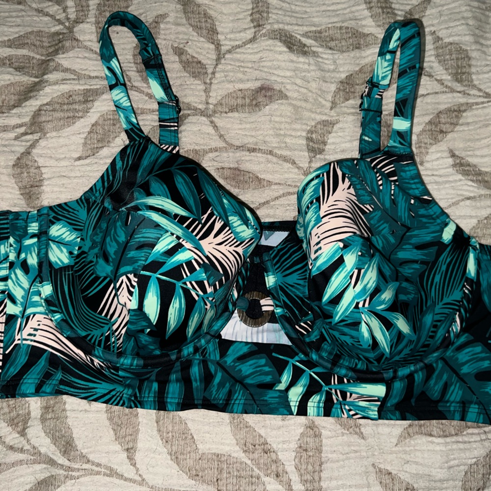 Green underwire bikini top